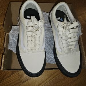 Brand New Vans Old Skool